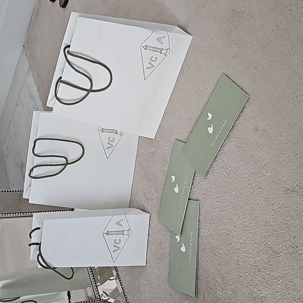 Van Cleef & Arpels Shopping Bags & Receipt Holders EXCELLENT NEW CONDITION!